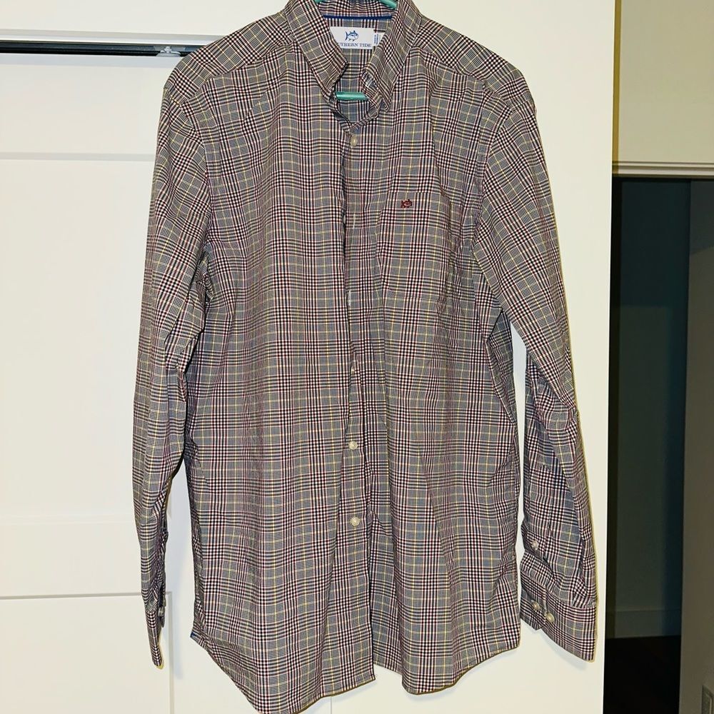 Men's Southern Tide Longsleeve SIZE L